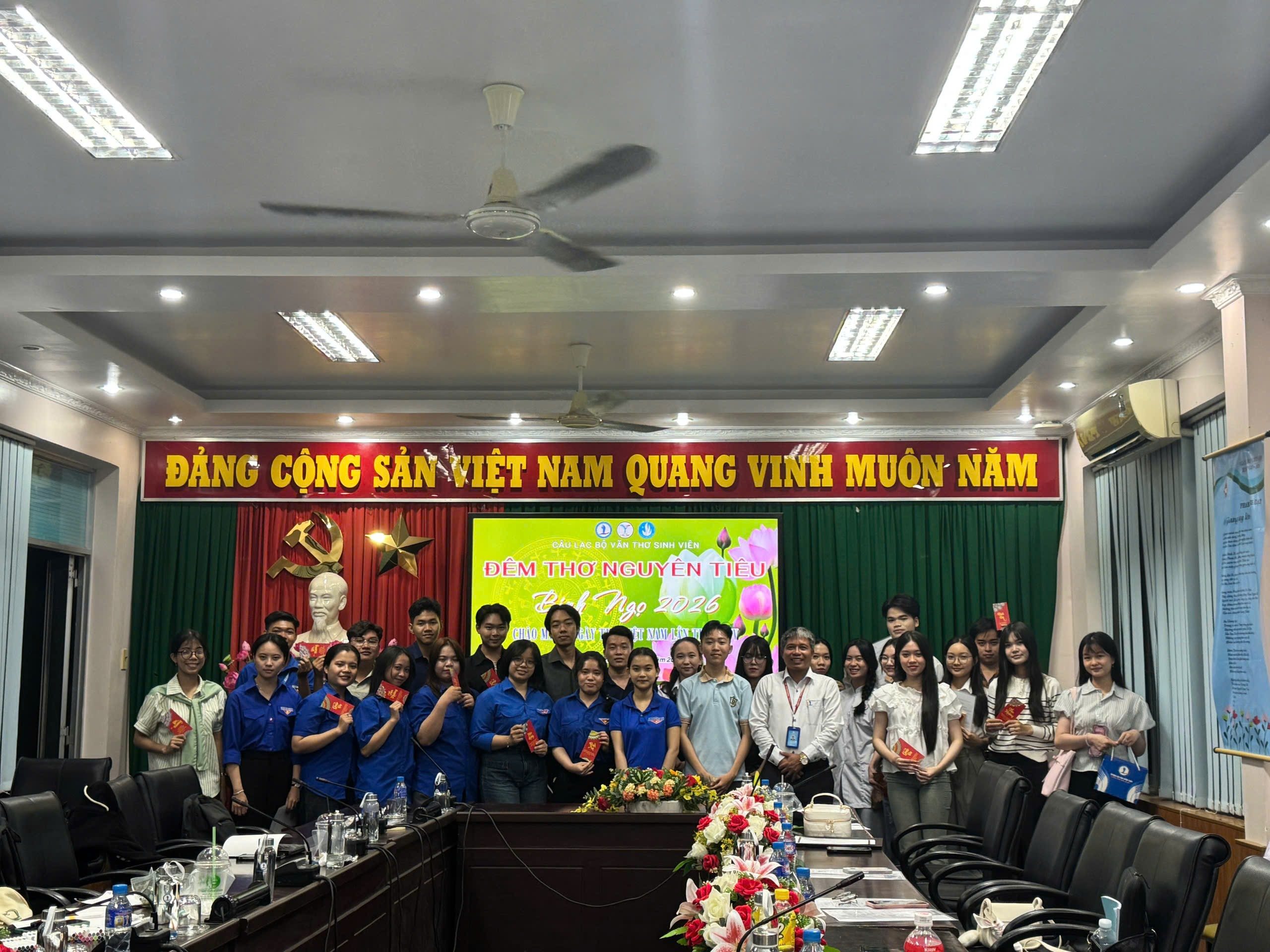 Nắng hồng – Chùm thơ CLB Văn thơ ĐH Đồng Tháp